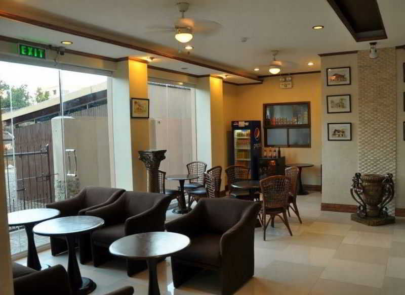 Reddoorz Plus New Era Budget Hotel Mabolo Former Reddoorz Near Landers Superstore Cebu City Esterno foto